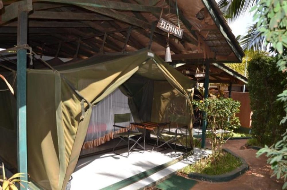 Tsavo East 3-Day Safari 4